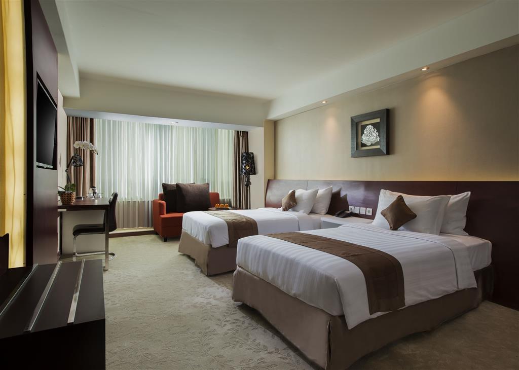 The Alana Yogyakarta Hotel And Convention Center Sleman  Exterior foto